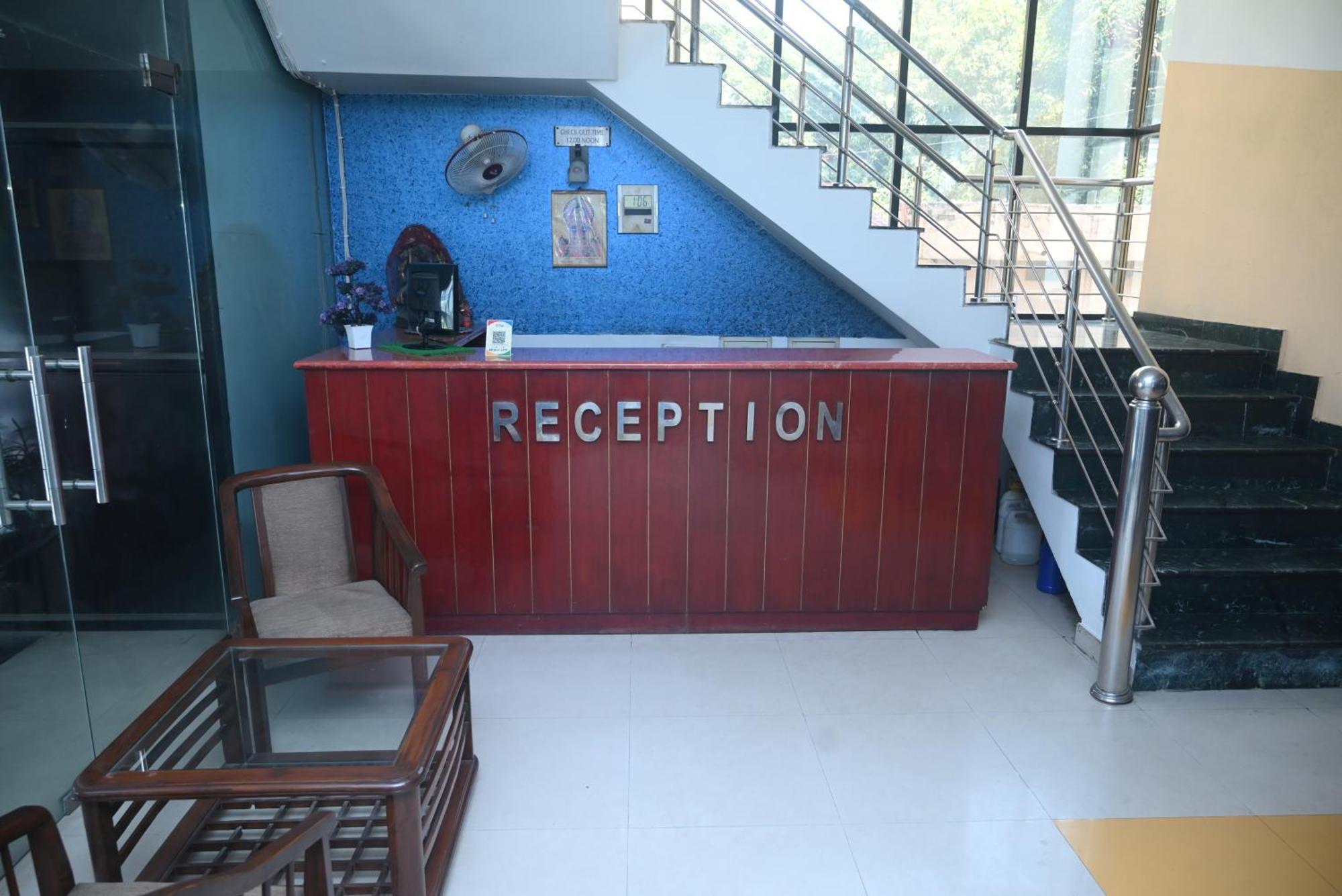 Hotel Surya Plaza Kotdwāra 外观 照片